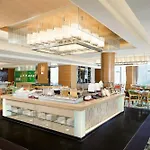 Renaissance Shanghai Yu Garden Hotel