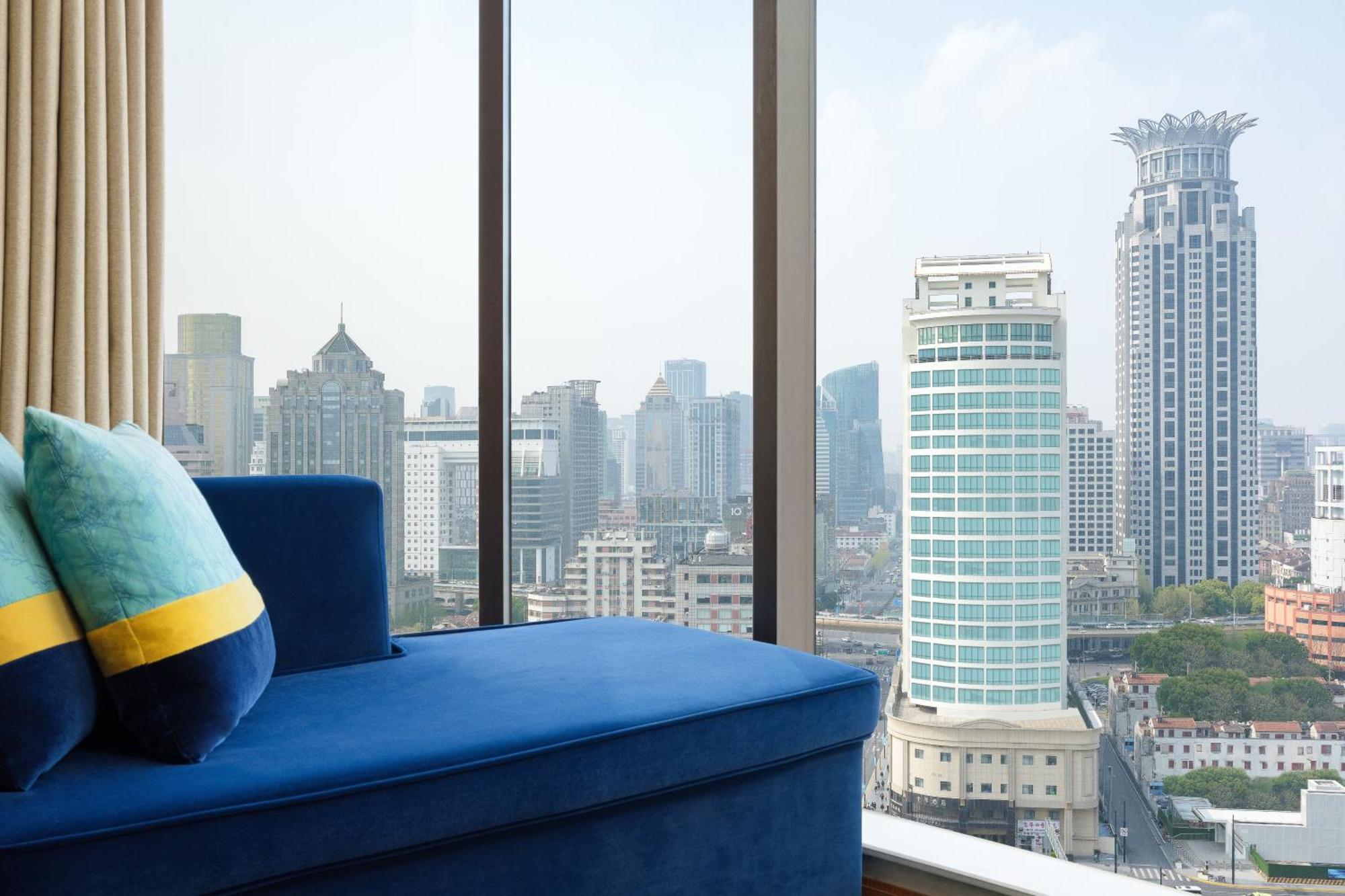 Hotel Renaissance Yu Garden 5*