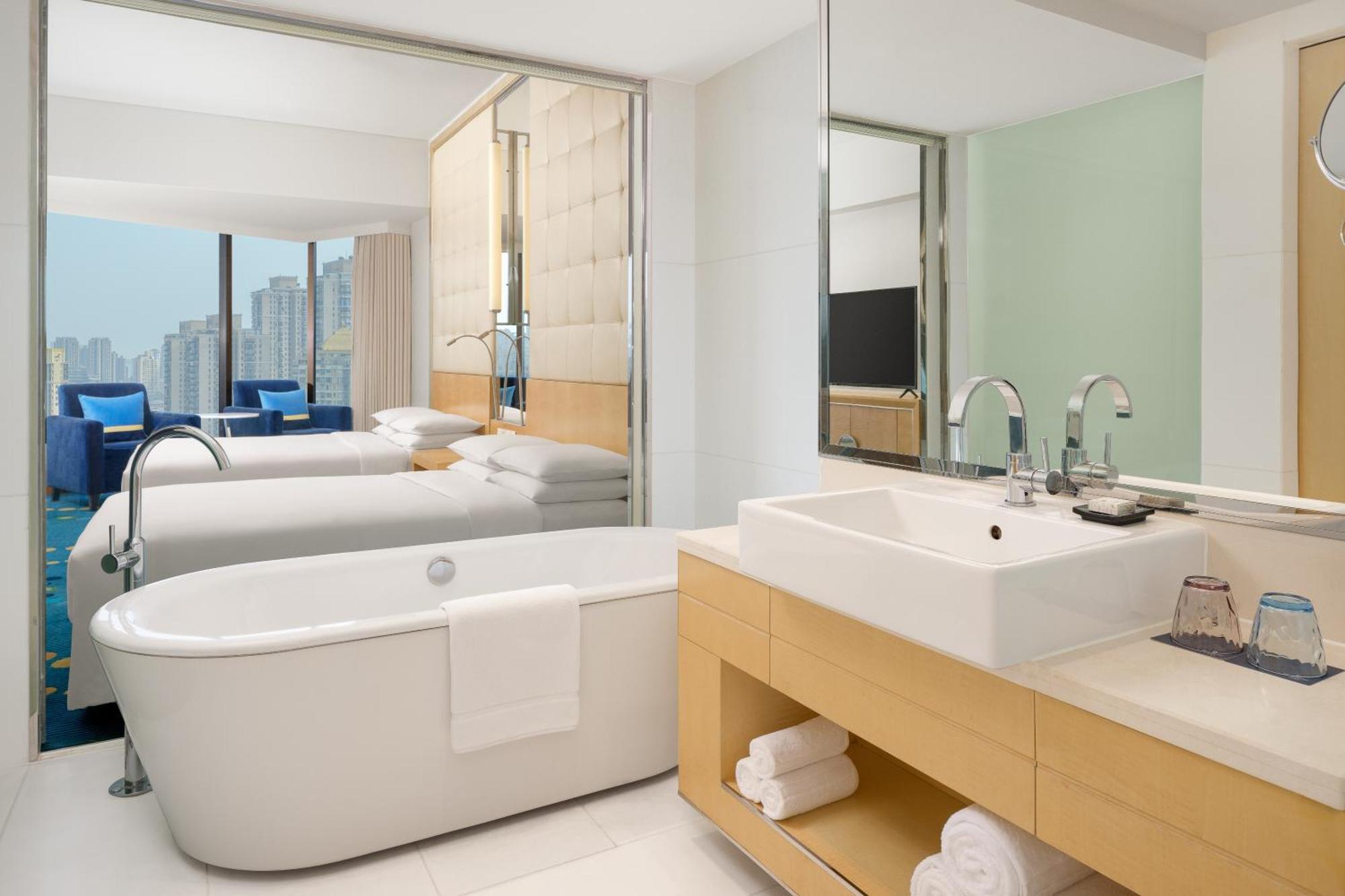 Renaissance Yu Garden Hotel