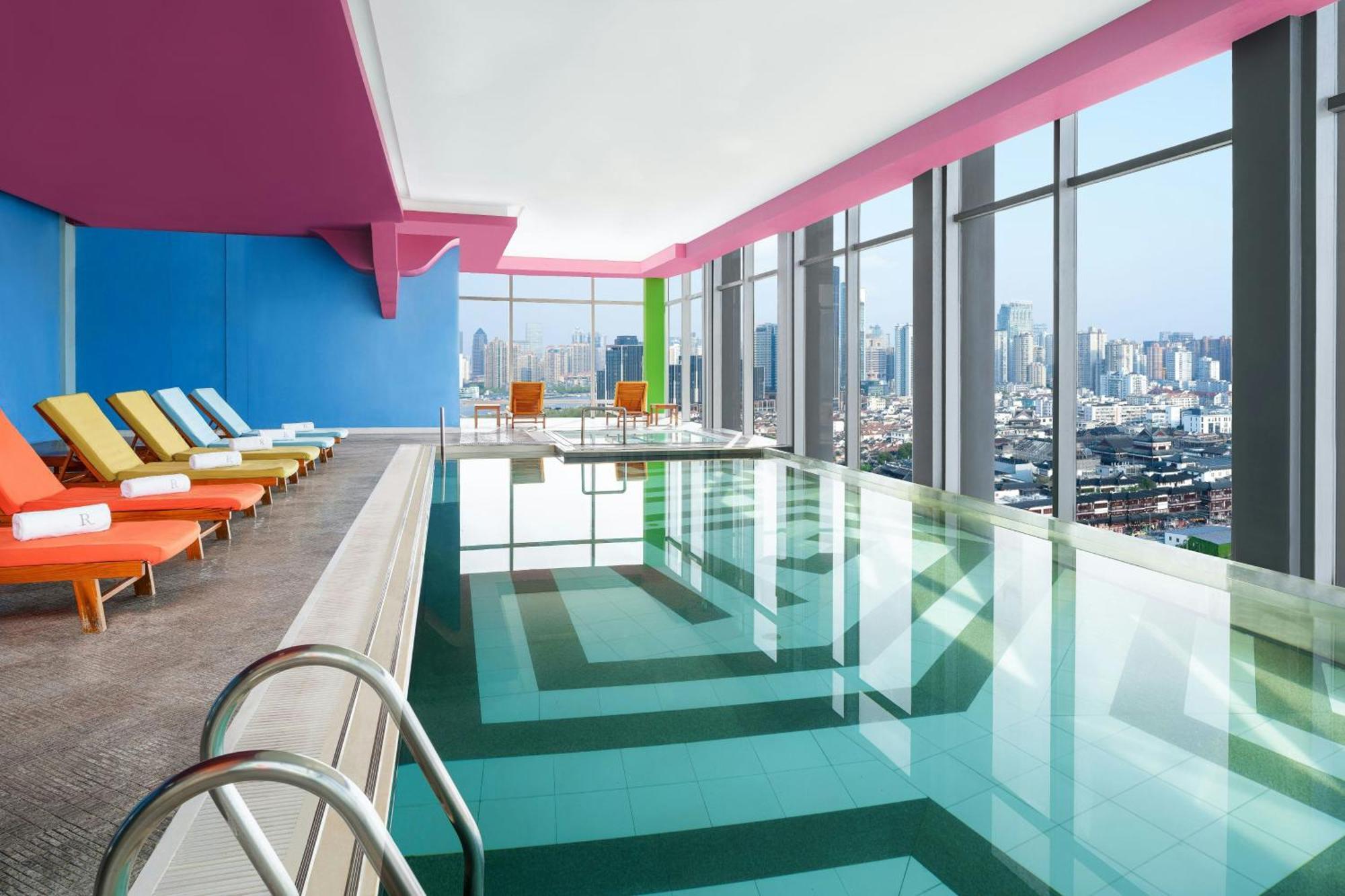 Hotel Renaissance Yu Garden 5*